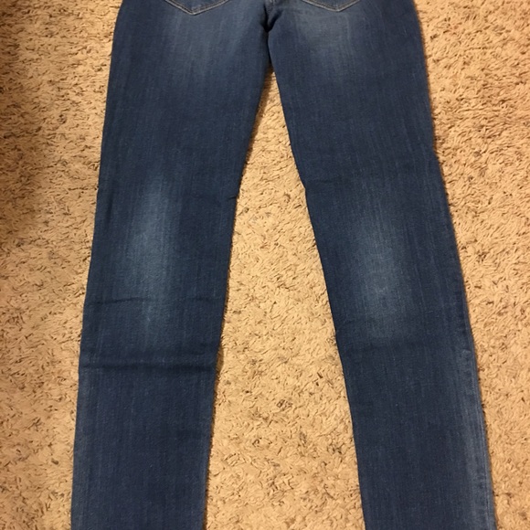 Sneak Peak Skinny Jeans - Picture 5 of 6
